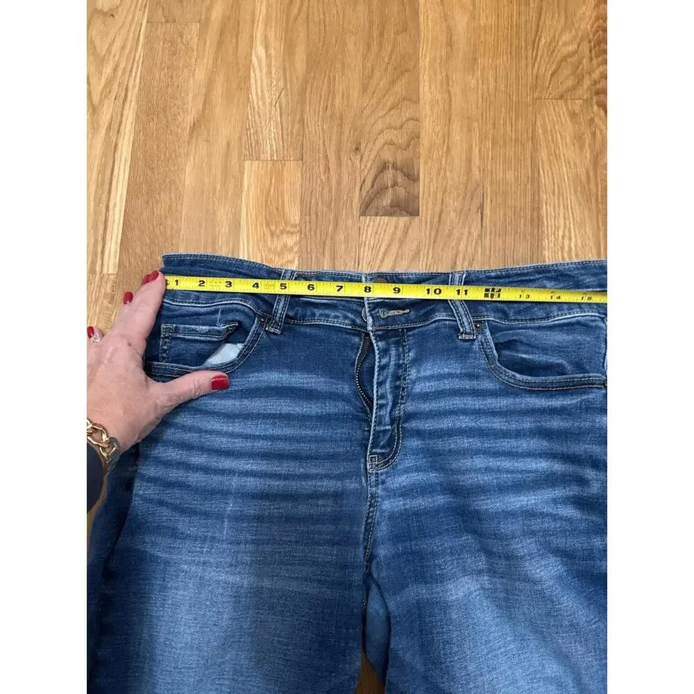 BKE Victoria Universal Fit Mid Rise Ankle Skinny Jeans Size 31 - Picture 4 of 7